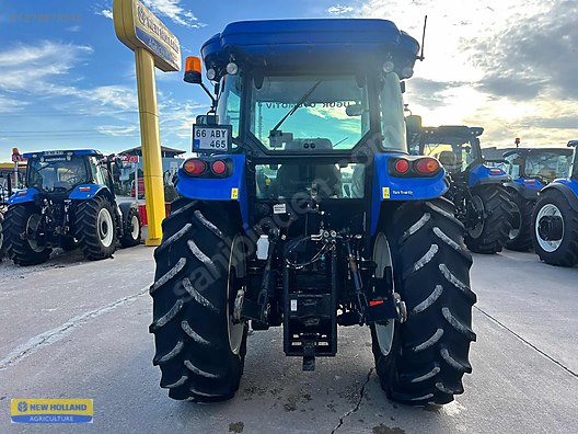 Machinery / Agricultural Machines / Tractors / New Holland / TD5.90