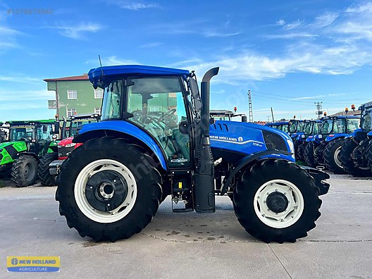 Machinery / Agricultural Machines / Tractors / New Holland / TD5.90