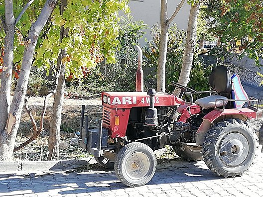 Elazig Icinde Ikinci El Satilik Basak 12 Bahce Traktoru Letgo