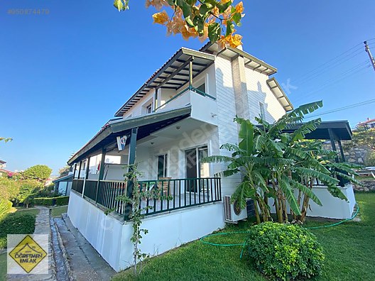 Cesme Merkez De Plajlara Yakin Genis Bahceli 5 Odali Ikiz Villa Satilik Villa Ilanlari Sahibinden Com Da 950874479