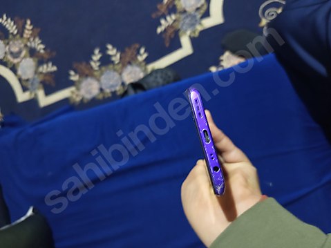 REDMİ 9 düz güzel temiz dir