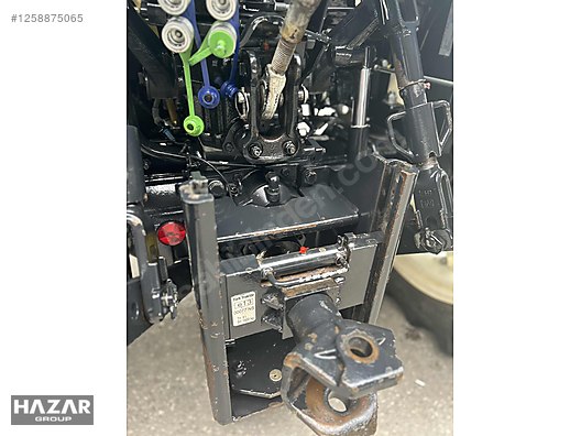 Machinery / Agricultural Machines / Tractors / New Holland / T4.70S