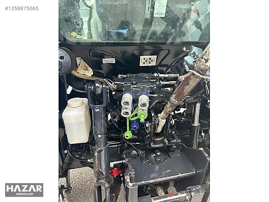 Machinery / Agricultural Machines / Tractors / New Holland / T4.70S