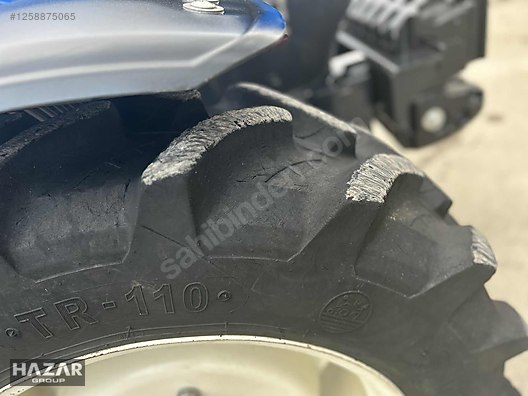 Machinery / Agricultural Machines / Tractors / New Holland / T4.70S