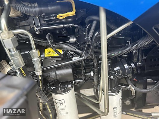 Machinery / Agricultural Machines / Tractors / New Holland / T4.70S