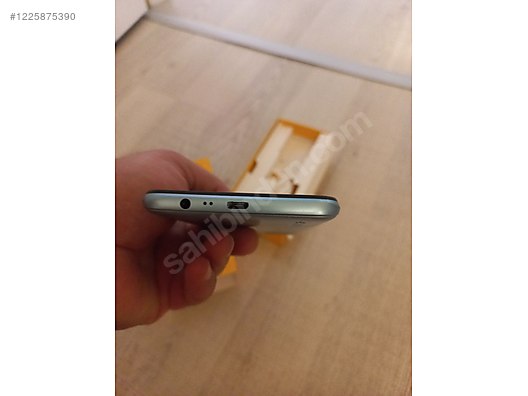 İkinci El ve Sıfır Alışveriş / Cep Telefonu & Aksesuar / Cep Telefonu / Realme / C21