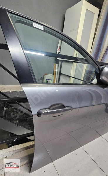 41517339358 – BMW 3 SERİSİ E90 SAG ON KAPİ ORJİNAL CİKMA