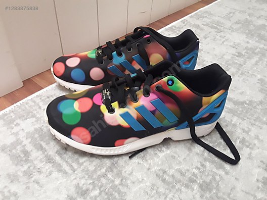 Used & Brand New Items / Clothing & Accessories / Women / Shoes / Sneakers