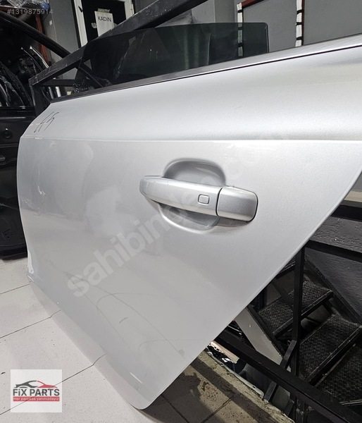 8T8833051 – AUDİ A5 SOL ARKA KAPİ ORJ