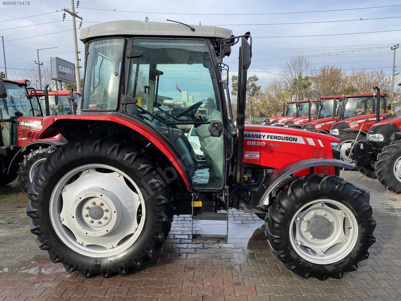 2016 Mağazadan İkinci El Massey Ferguson Satılık Traktör 140.000 TL�ye