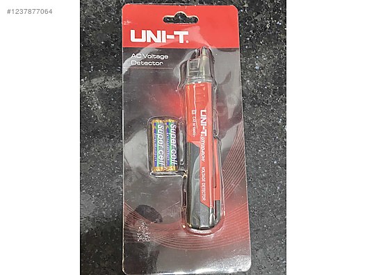 Used & Brand New Items / Electronics / Diagnostic & Test Devices / Voltage Tester