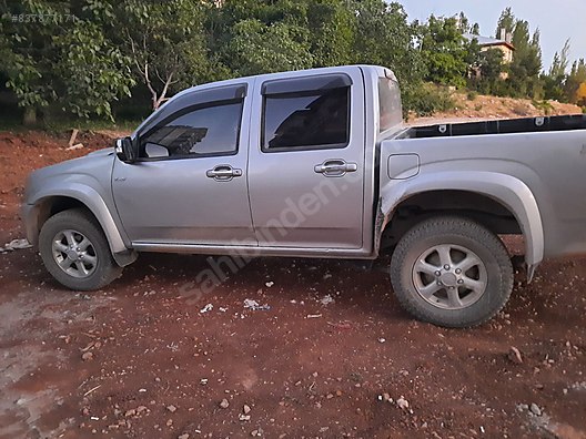isuzu d max 2 5 cift kabin 4x4