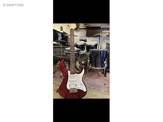 İkinci El ve Sıfır Alışveriş / Müzik / Müzik Aletleri / Telli Çalgılar / Gitar / Elektro