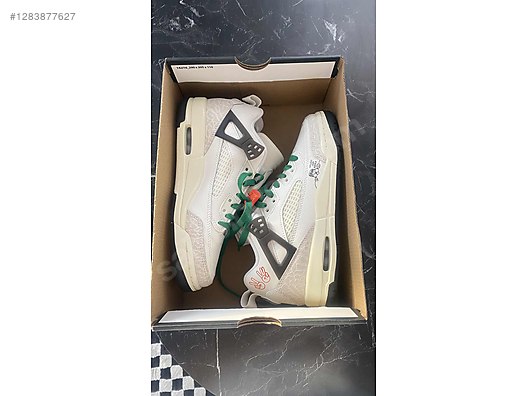 Used & Brand New Items / Clothing & Accessories / Women / Shoes / Sneakers