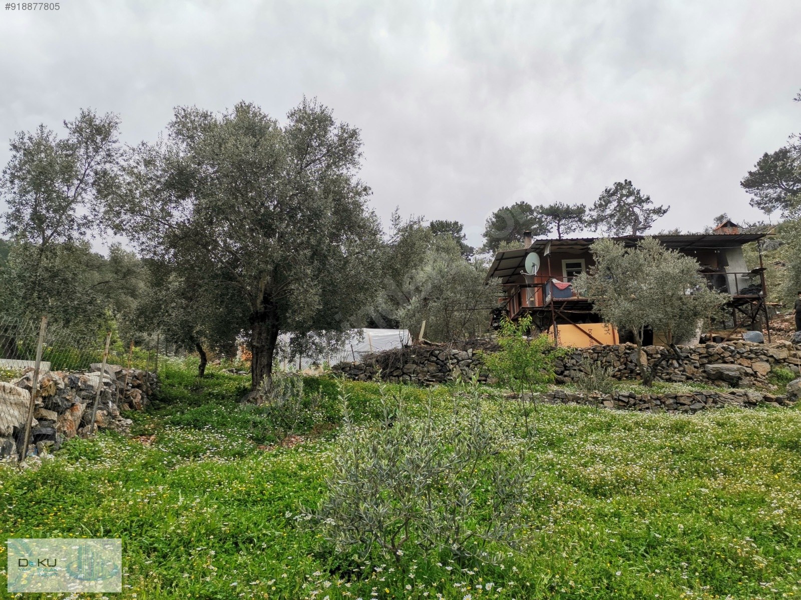 Göcek Taşbaşı�nda 1.380 m2 Arsa İçerisinde SATILIK Köy Evi Satılık