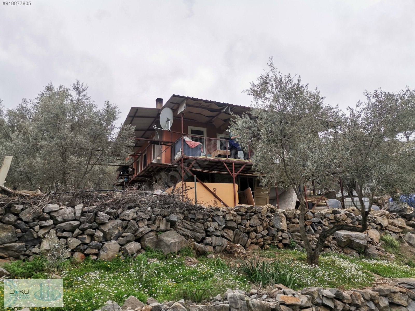 Göcek Taşbaşı�nda 1.380 m2 Arsa İçerisinde SATILIK Köy Evi Satılık