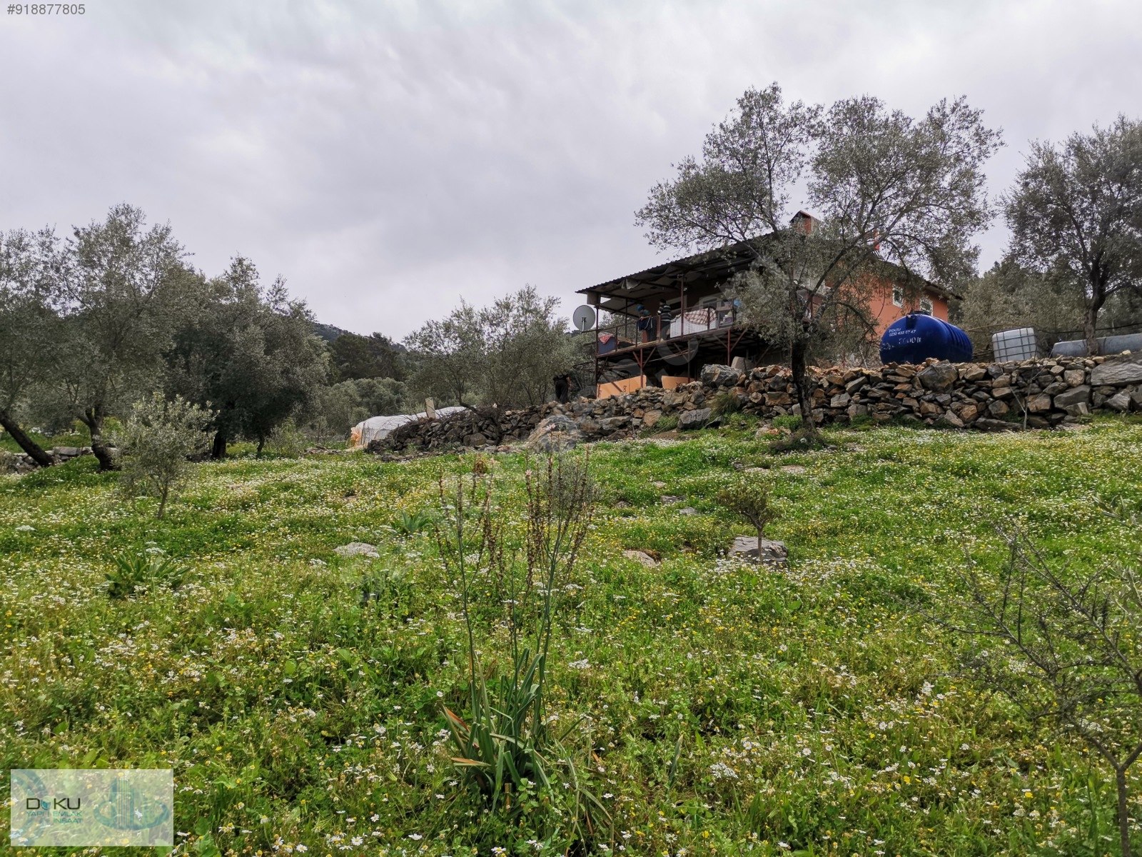 Göcek Taşbaşı�nda 1.380 m2 Arsa İçerisinde SATILIK Köy Evi Satılık