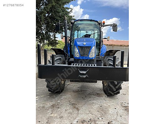 Machinery / Agricultural Machines / Tractors / New Holland / T5.105