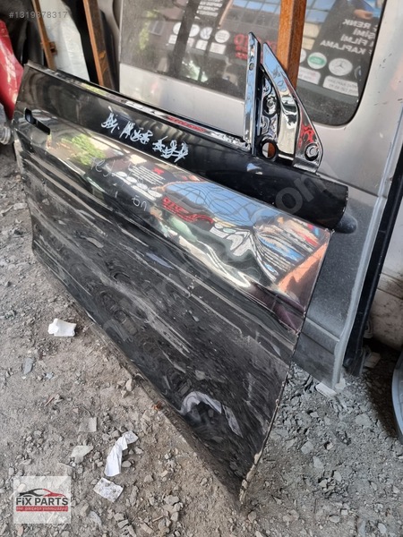 1493538 – 00 D TESLA MODEL Y SAG ON KAPİ