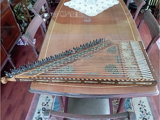 Used & Brand New Items / Antique / Instruments / Antique Stringed Instruments