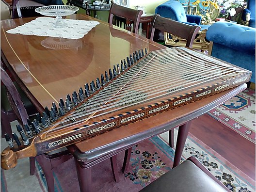 Used & Brand New Items / Antique / Instruments / Antique Stringed Instruments