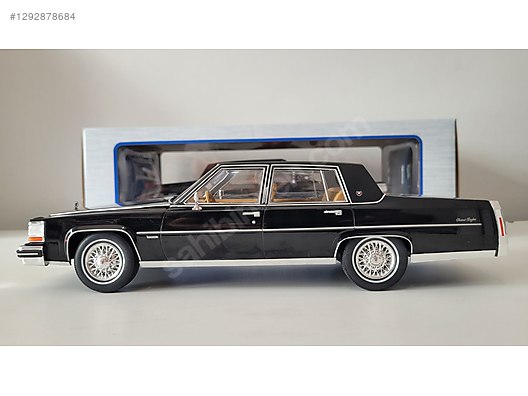 1/18 Ölçek MCG 1982 Cadillac Fleetwood Brougham Diecast on