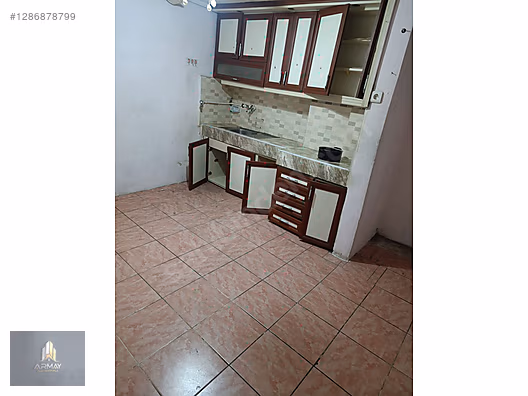 GÜNEŞLİ MEYDANINA YÜRÜYÜŞ YOLUNA YAKIN KİRALIK 1+1 #1286878799