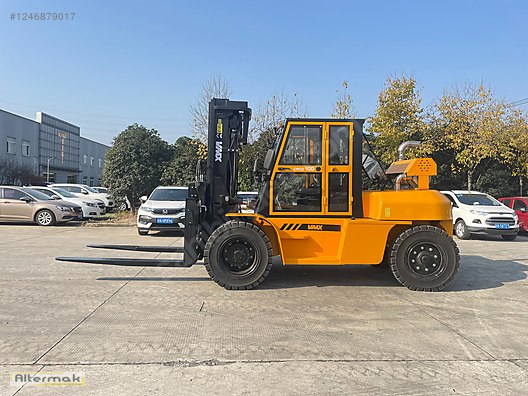 Machinery / Industrial / Carrying & Stacking Equipment / Forklifts / For Sale / Vmax