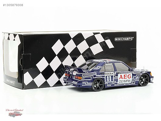Minichamps Diecast Model 1:18 Mercedes Benz Araba - 1305879308