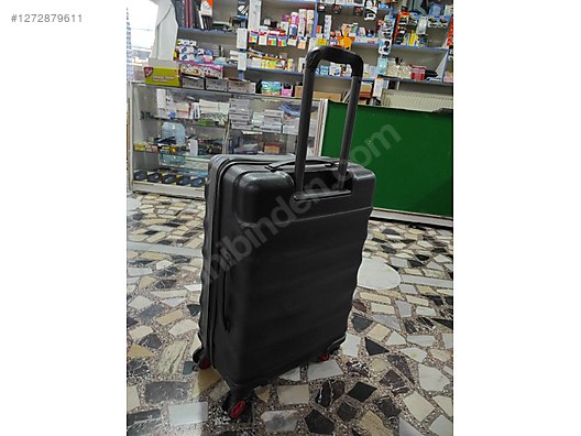 Used & Brand New Items / Clothing & Accessories / Suitcases & Luggage / Single