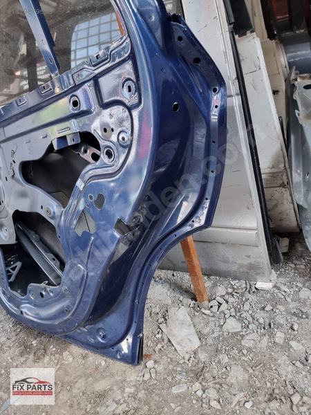 7391308 – BMW X SERİSİ F48 SAG ARKA KAPİ ORJİNAL CİKMA