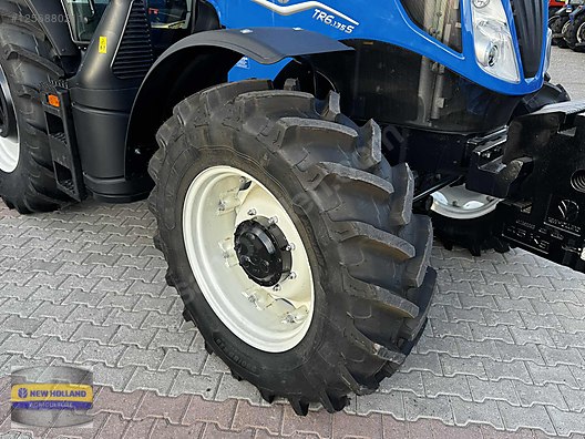 Machinery / Agricultural Machines / Tractors / New Holland / TR6.135S