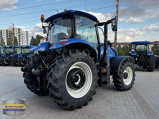 Machinery / Agricultural Machines / Tractors / New Holland / TR6.135S