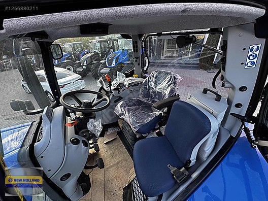 Machinery / Agricultural Machines / Tractors / New Holland / TR6.135S