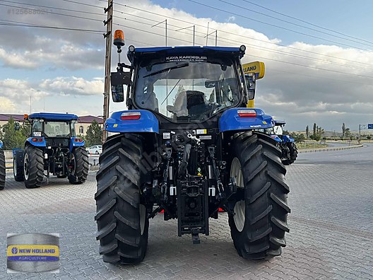 Machinery / Agricultural Machines / Tractors / New Holland / TR6.135S