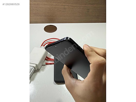 Used & Brand New Items / Cell Phones & Accessories / Cell Phones / OnePlus / 13