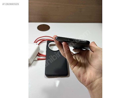 Used & Brand New Items / Cell Phones & Accessories / Cell Phones / OnePlus / 13