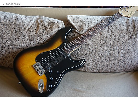 İkinci El ve Sıfır Alışveriş / Müzik / Müzik Aletleri / Telli Çalgılar / Gitar / Elektro