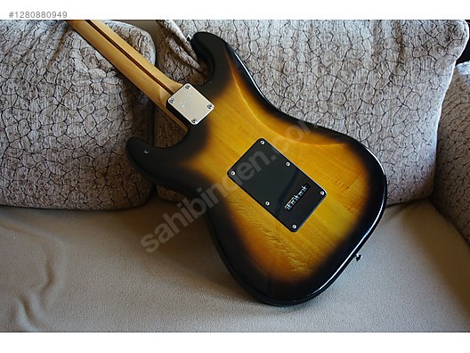 Squier Elektro Gitar