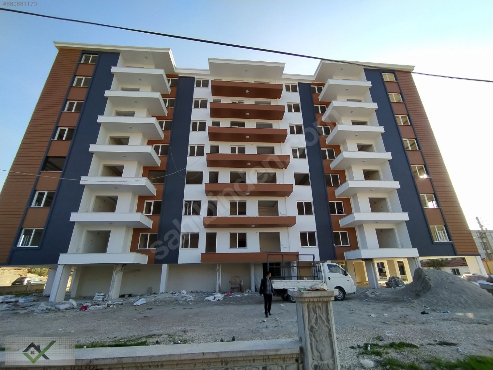 AKHİSAR EFENDİ MAH.DE SATILIK 3+1 LÜKS DAİRE Satılık Daire İlanları