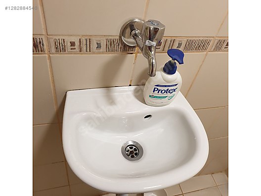 İkinci El ve Sıfır Alışveriş / Bahçe & Yapı Market / Yapı Malzemeleri / Banyo & Mutfak / Banyo Dolabı