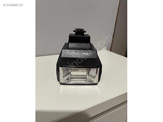 Used & Brand New Items / Cameras & Photographic Equipment / Analogue Film Cameras / 35 mm Film Cameras / Ricoh