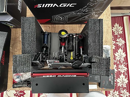 Used & Brand New Items / Gaming & Gamers Exclusive / Gaming Equipment / PC Game Racing Wheels