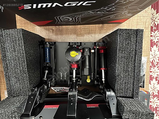 Used & Brand New Items / Gaming & Gamers Exclusive / Gaming Equipment / PC Game Racing Wheels