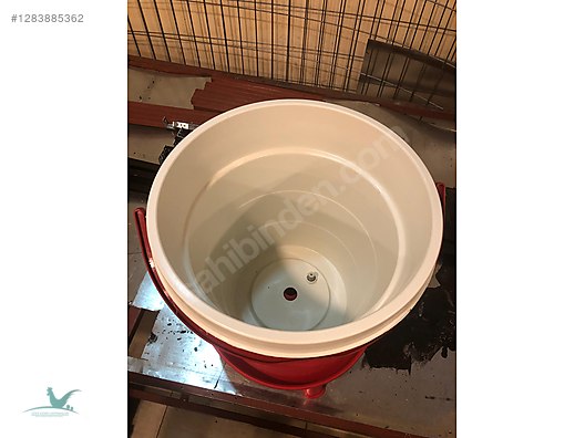 Pets & Livestock / Accessories / Poultry & Fowl / Supplies