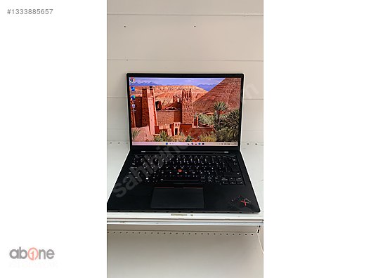 Lenovo / LENOVO THINKPAD X1 CARBON GEN 9 i7-1185G7 16GB RAM 256GB
