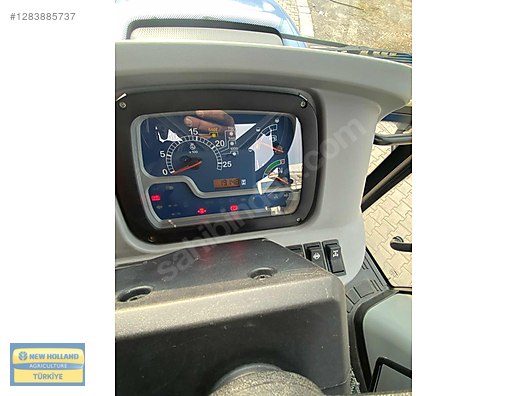 Machinery / Agricultural Machines / Tractors / New Holland / TD100D