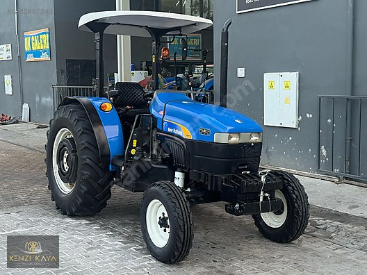Machinery / Agricultural Machines / Tractors / New Holland / TT75