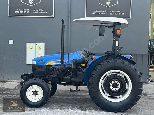 Machinery / Agricultural Machines / Tractors / New Holland / TT75