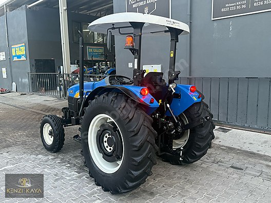 Machinery / Agricultural Machines / Tractors / New Holland / TT75